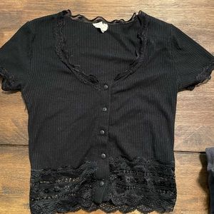 Black lace juniors shirt size small